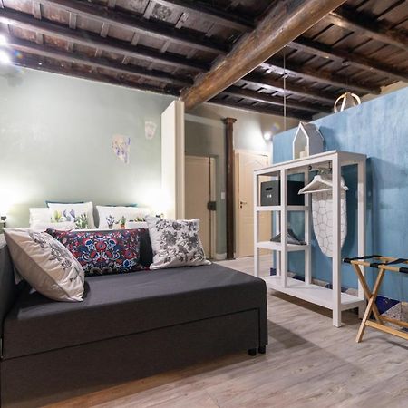 Romeathome Deluxe Suite Campo Dei Fiori Exterior photo